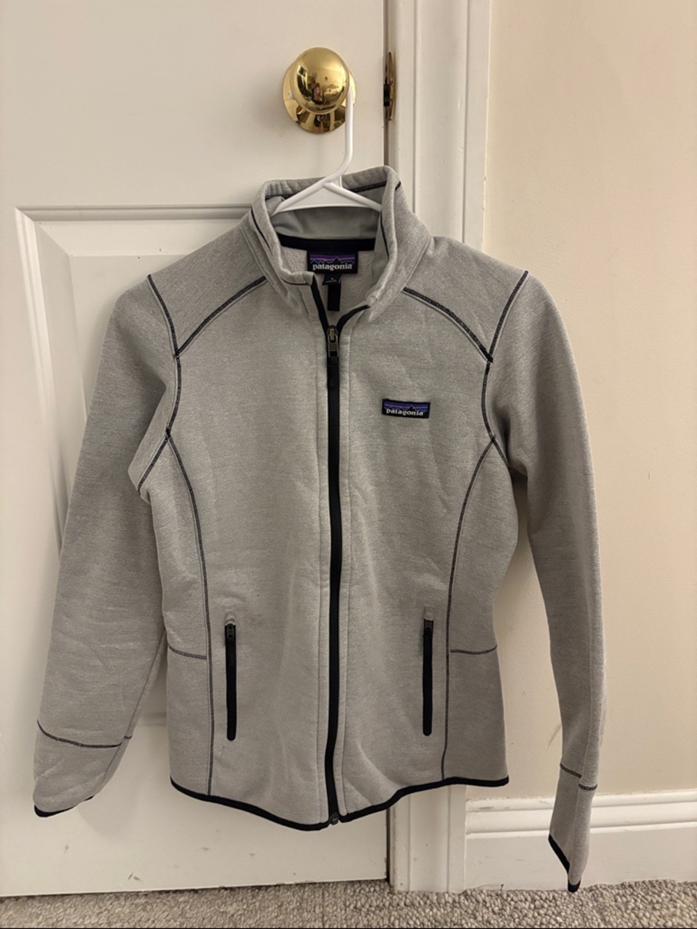 Patagonia Women's Light Gray Full-Zip Utility Jacket